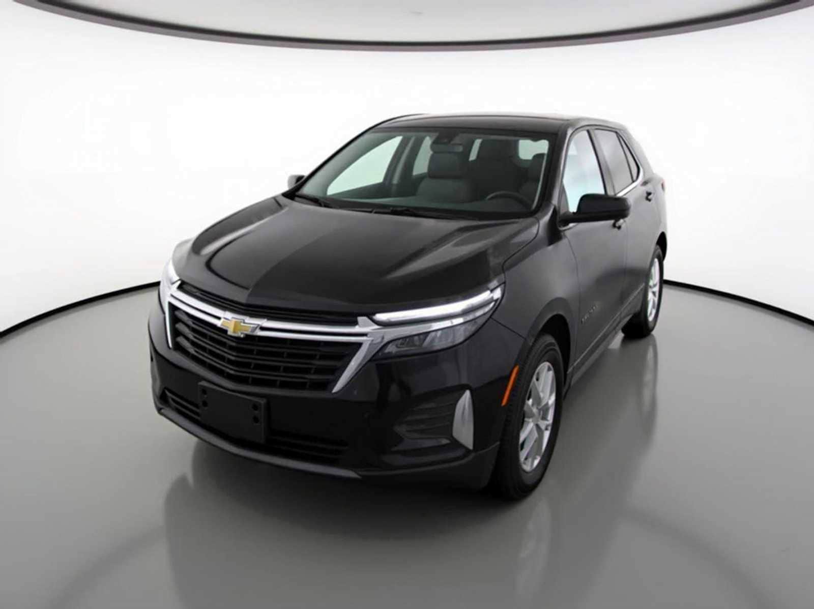 Thumbnail: 2022 Chevrolet Equinox - 1