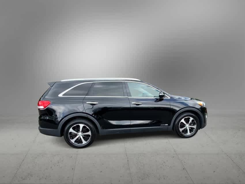 Thumbnail: 2016 Kia Sorento - 9