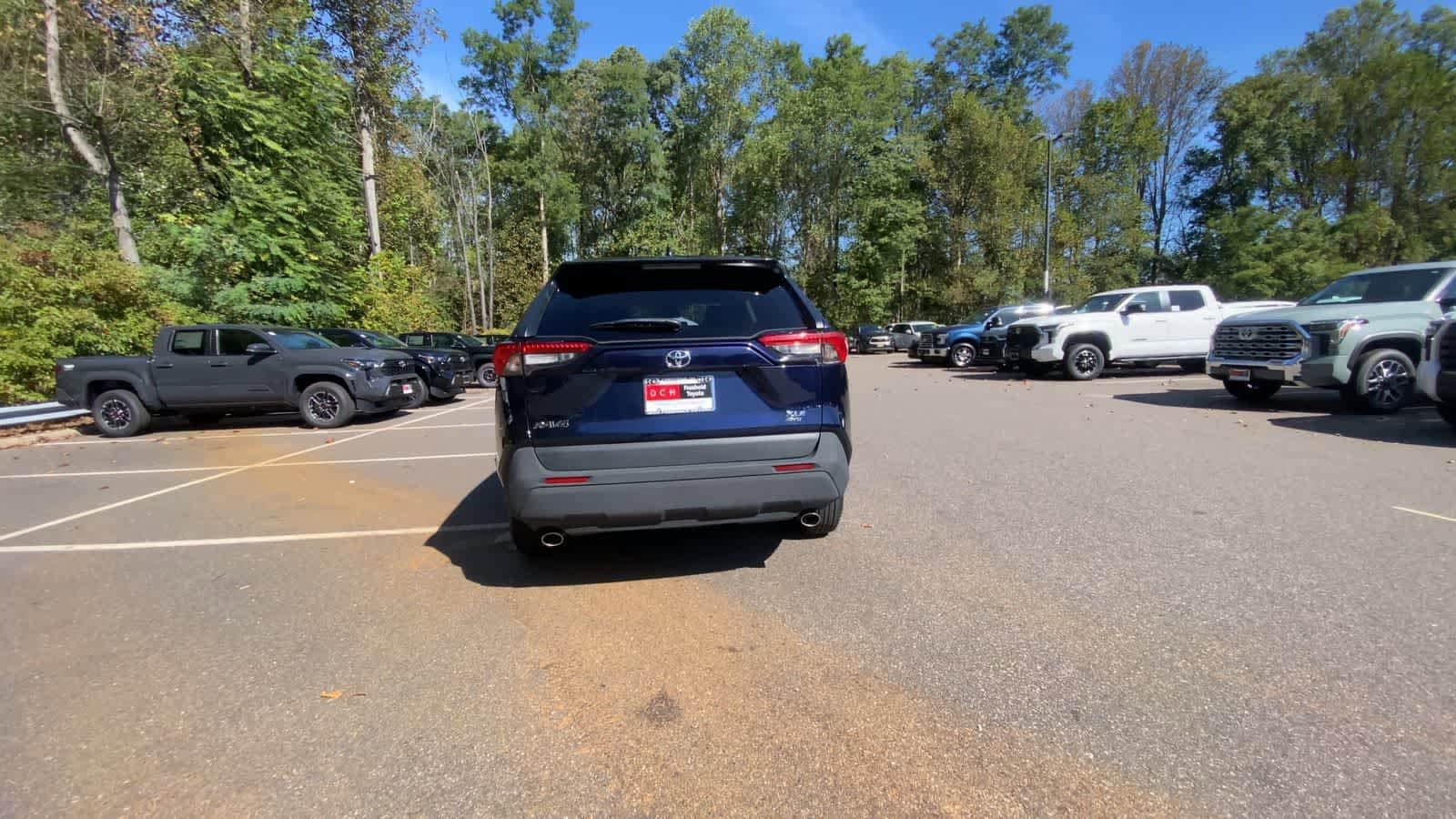 Thumbnail: 2021 Toyota RAV4 - 7