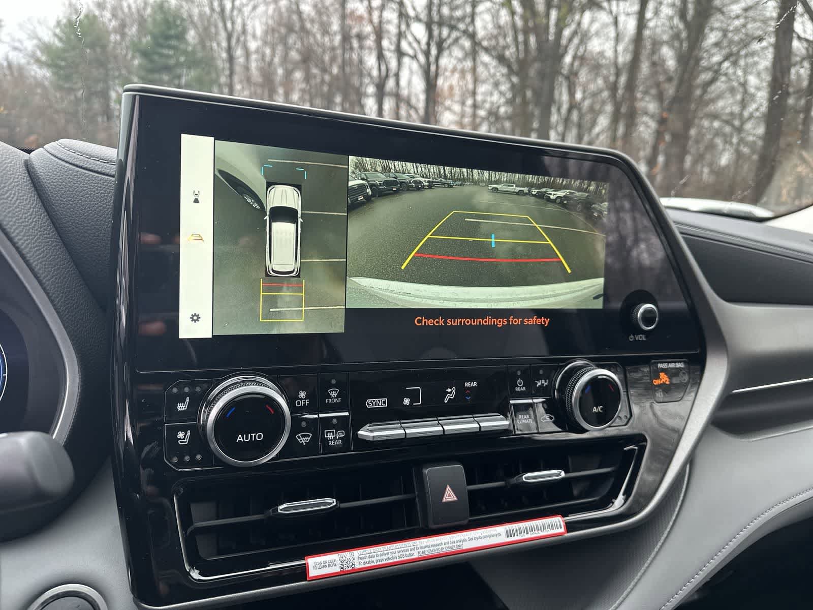 Thumbnail: 2026 Toyota Highlander - 28