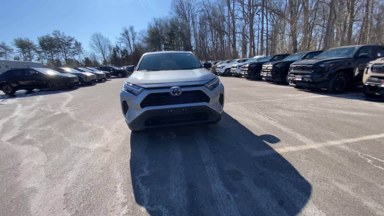 Thumbnail: 2025 Toyota RAV4 - 8