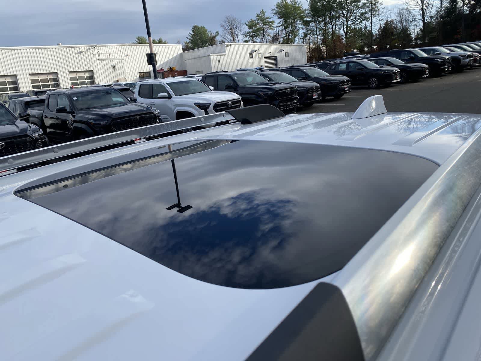 Thumbnail: 2020 GMC Acadia - 40