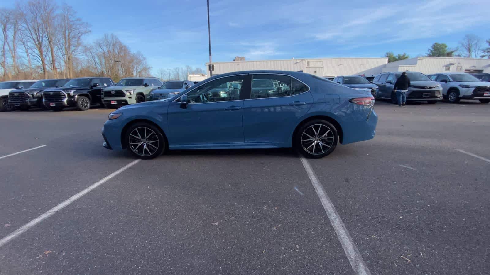 Thumbnail: 2023 Toyota Camry - 13