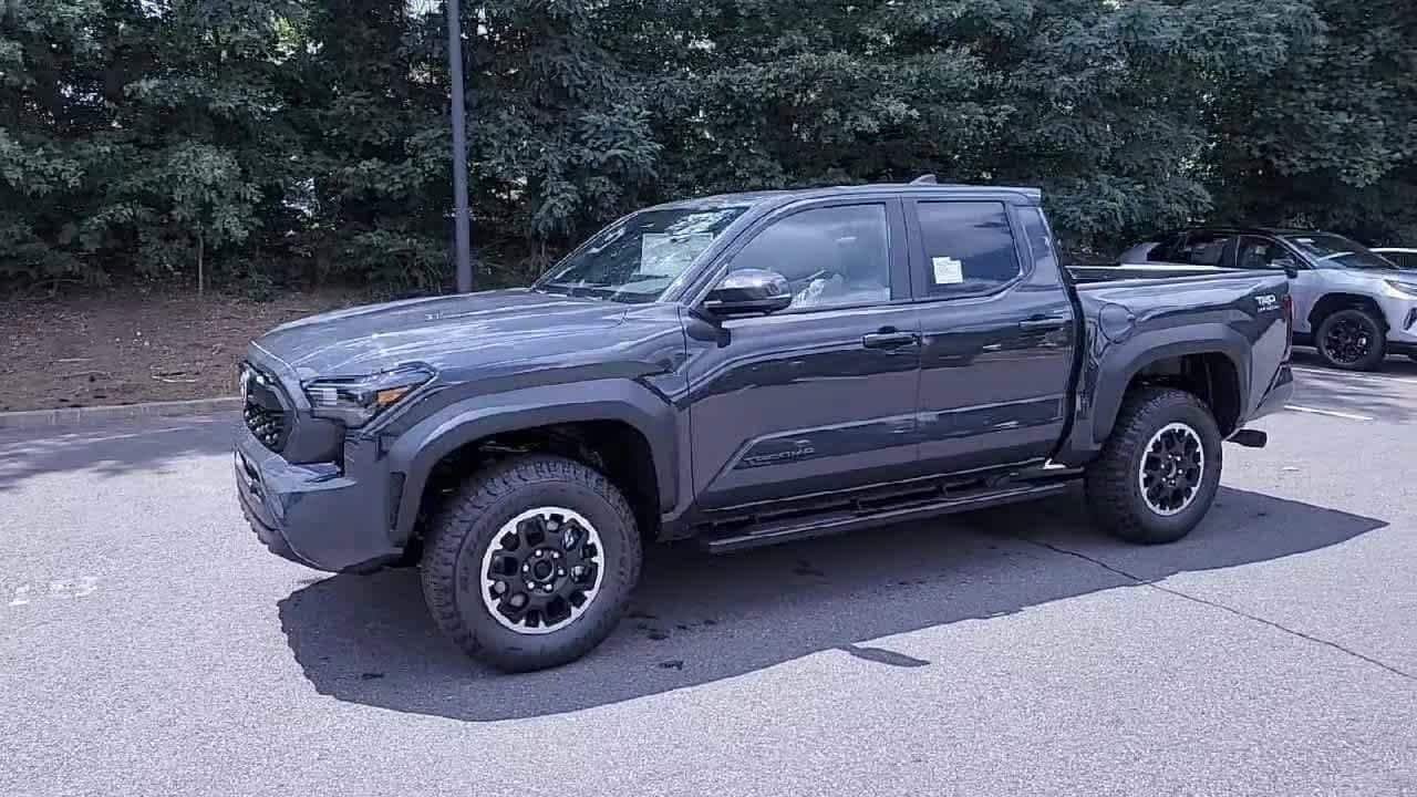 Thumbnail: 2025 Toyota Tacoma - 4