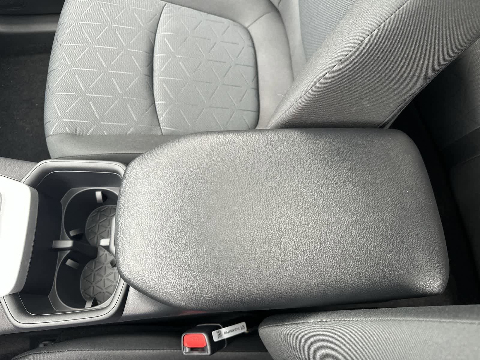 Thumbnail: 2025 Toyota RAV4 - 29