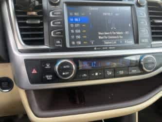 Thumbnail: 2017 Toyota Highlander - 25