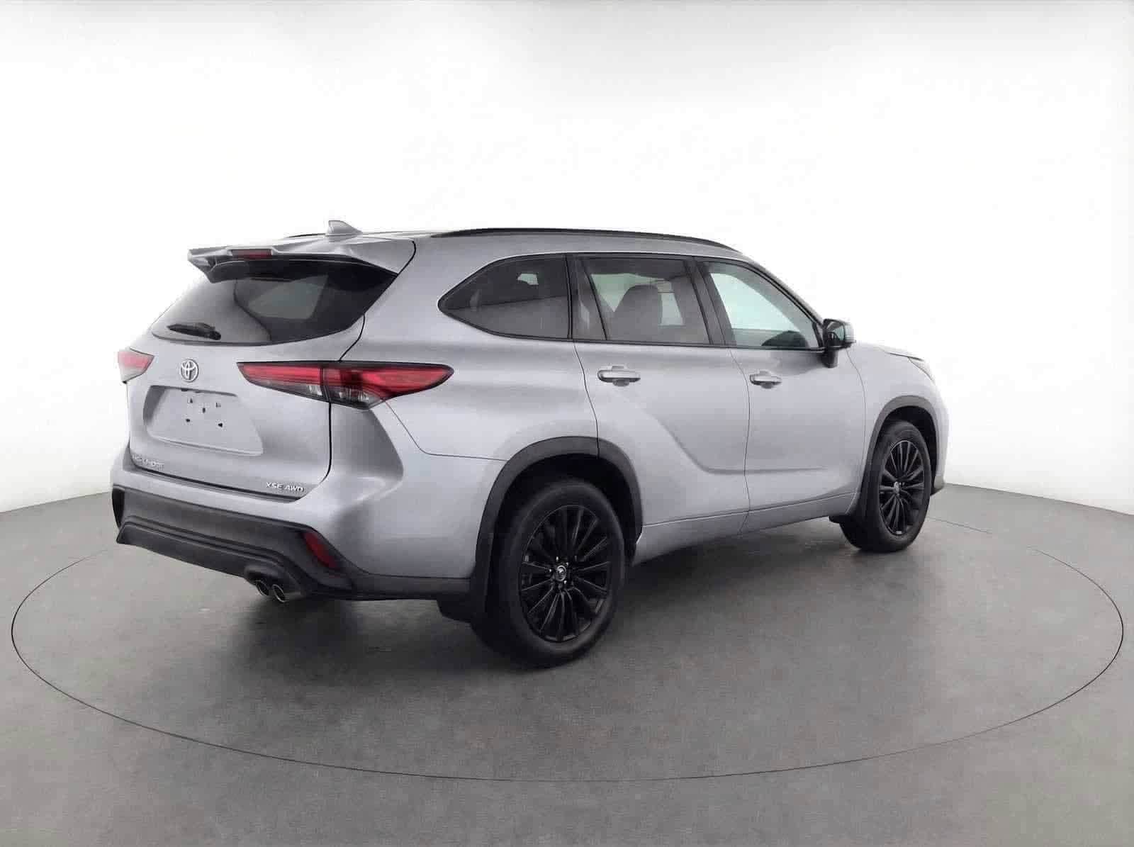 Thumbnail: 2025 Toyota Highlander - 5