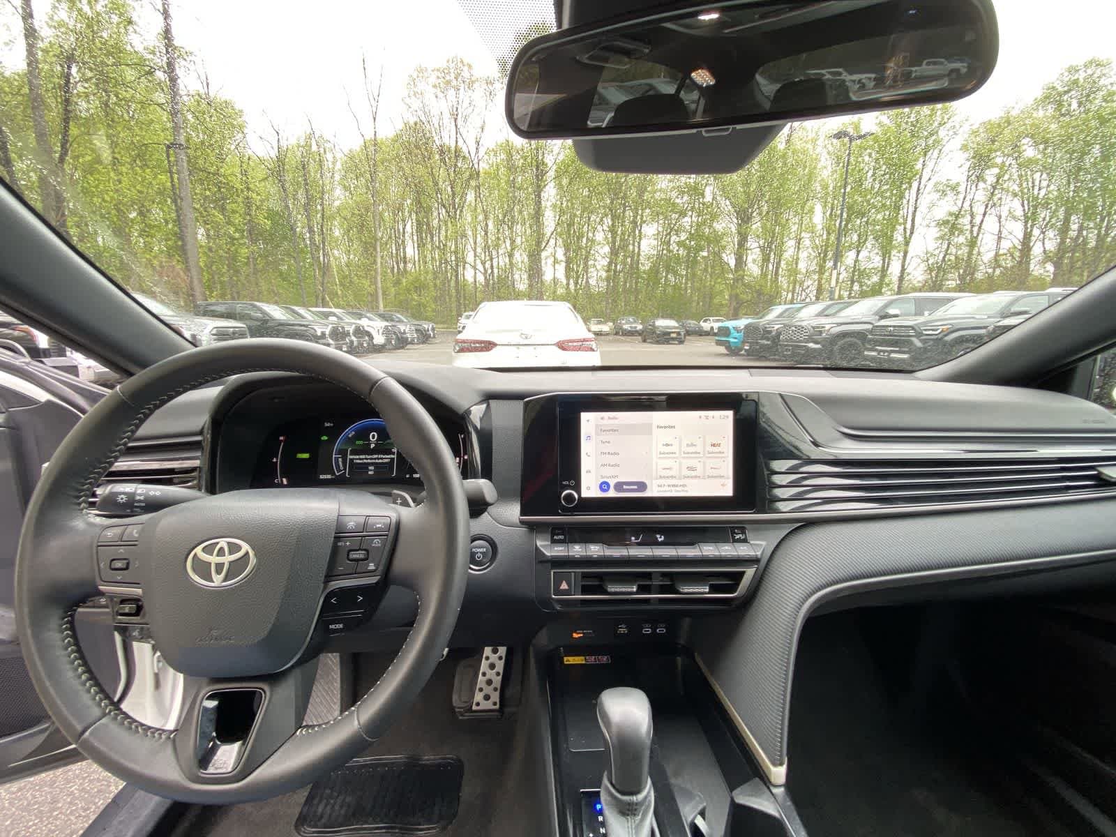 Thumbnail: 2025 Toyota Camry - 18