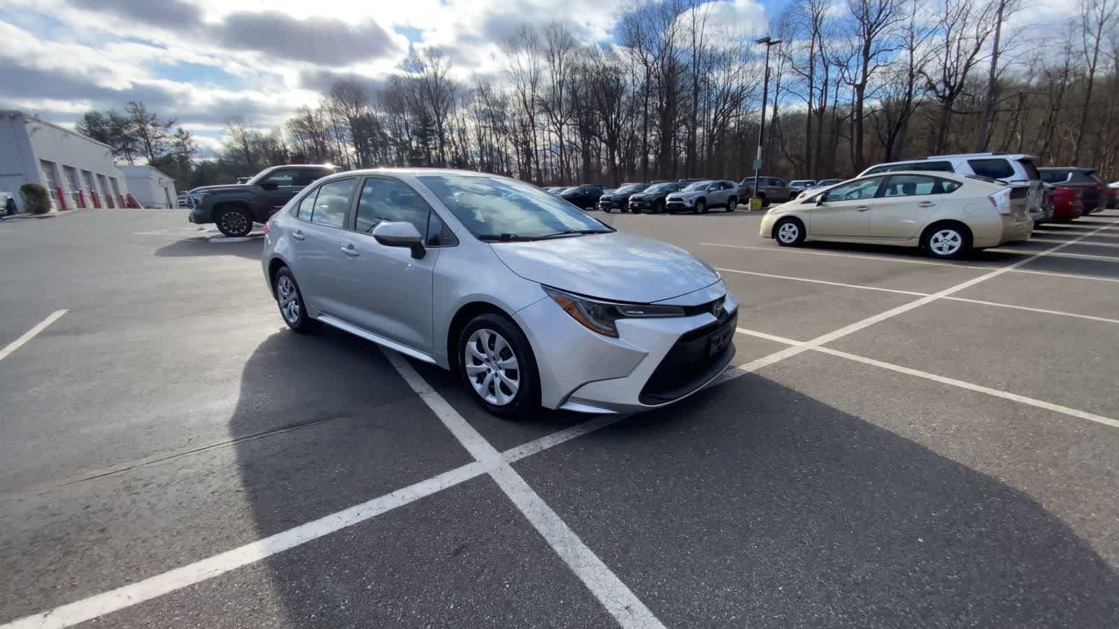 Thumbnail: 2023 Toyota Corolla - 4