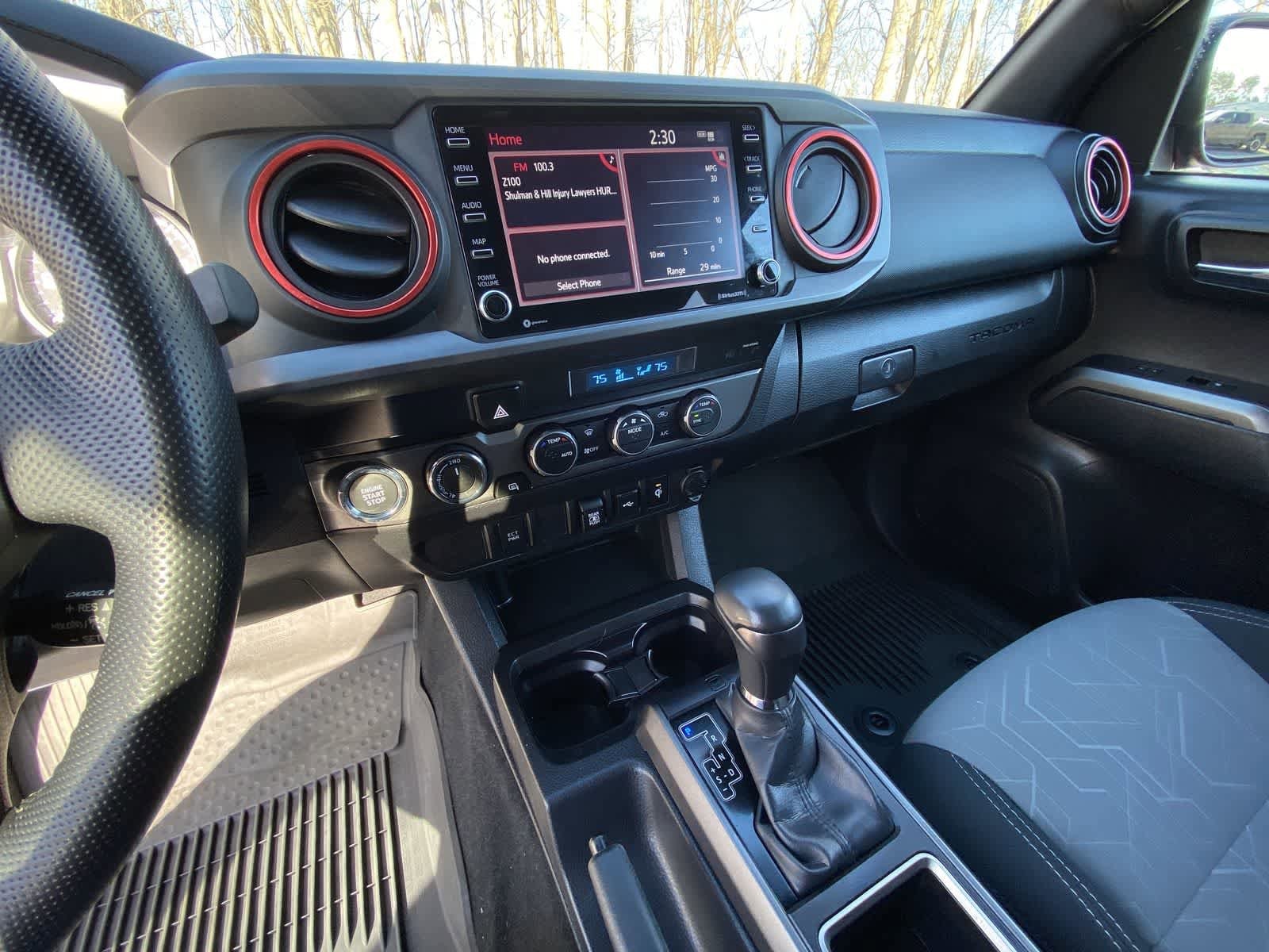 Thumbnail: 2022 Toyota Tacoma - 25