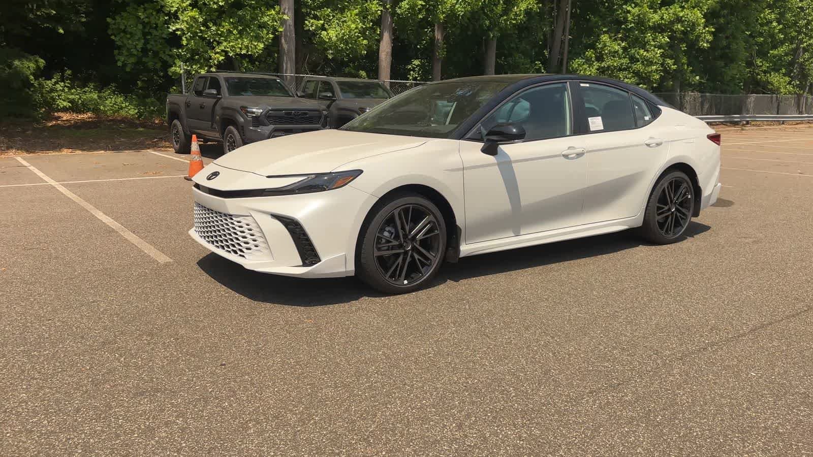 Thumbnail: 2026 Toyota Camry - 4