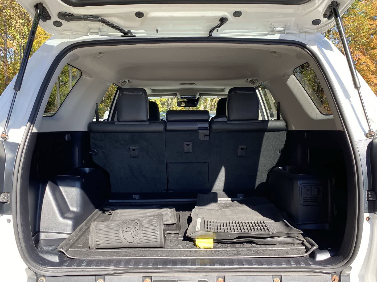 Thumbnail: 2020 Toyota 4Runner - 10