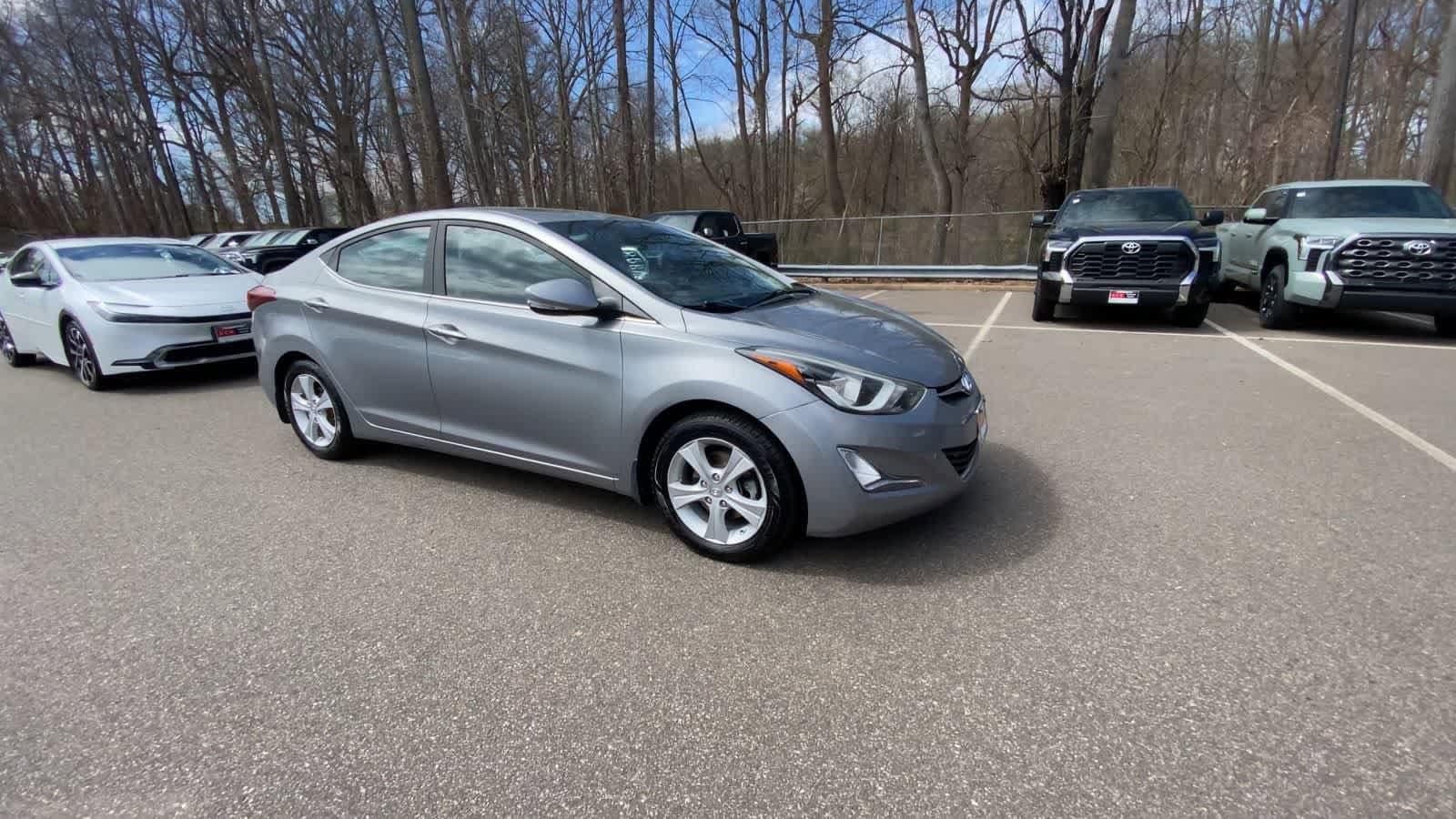 Thumbnail: 2016 Hyundai Elantra - 9