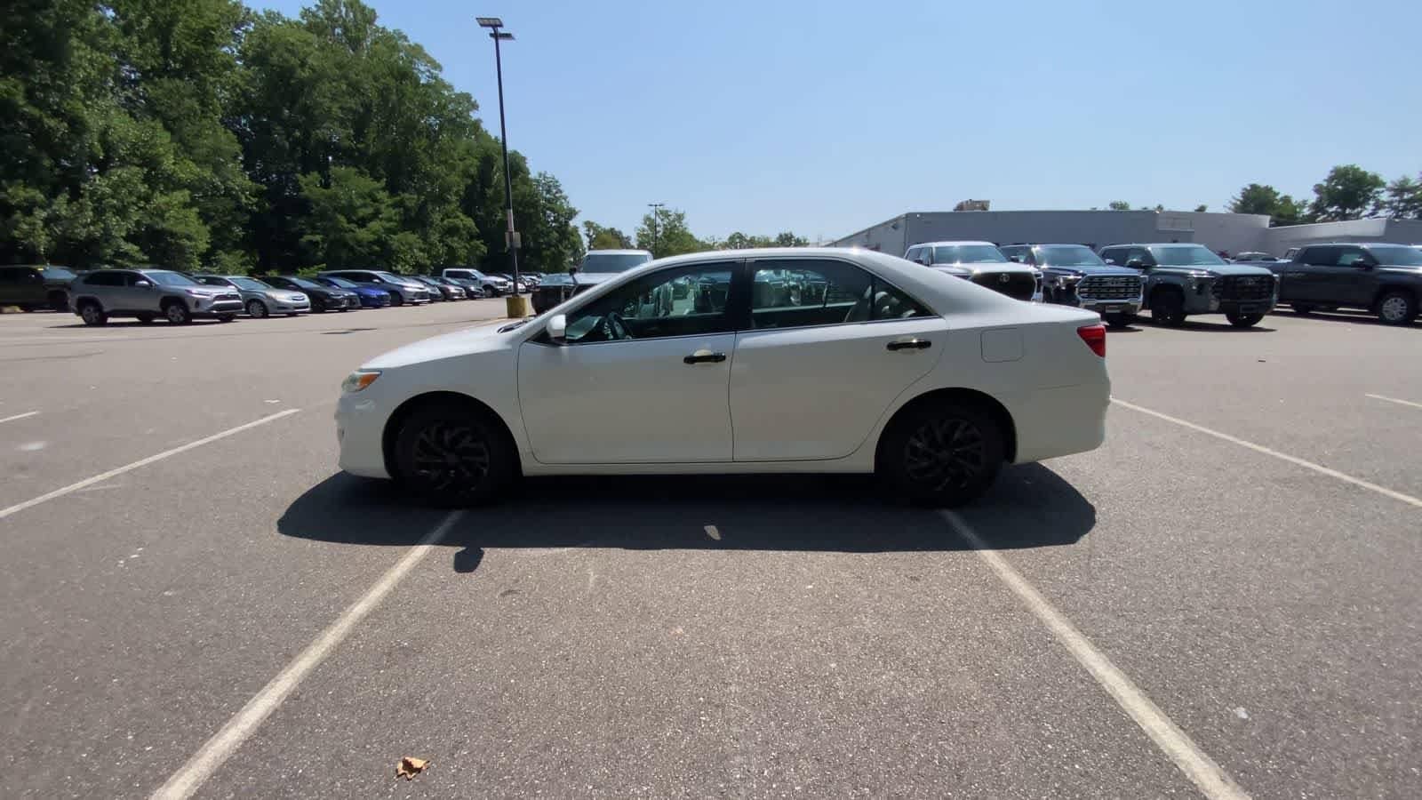 Thumbnail: 2013 Toyota Camry - 5
