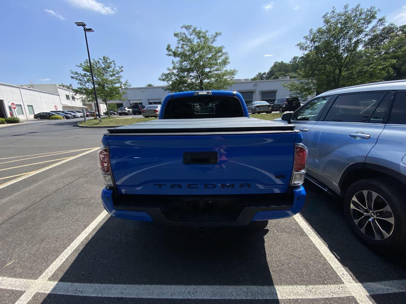 Thumbnail: 2021 Toyota Tacoma - 9