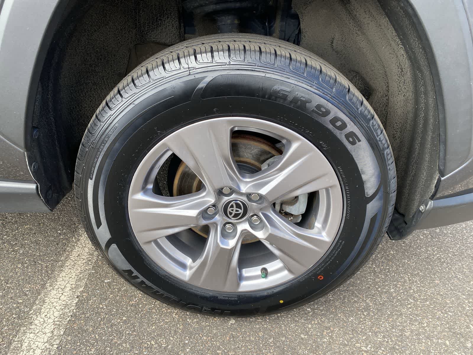 Thumbnail: 2023 Toyota RAV4 - 14