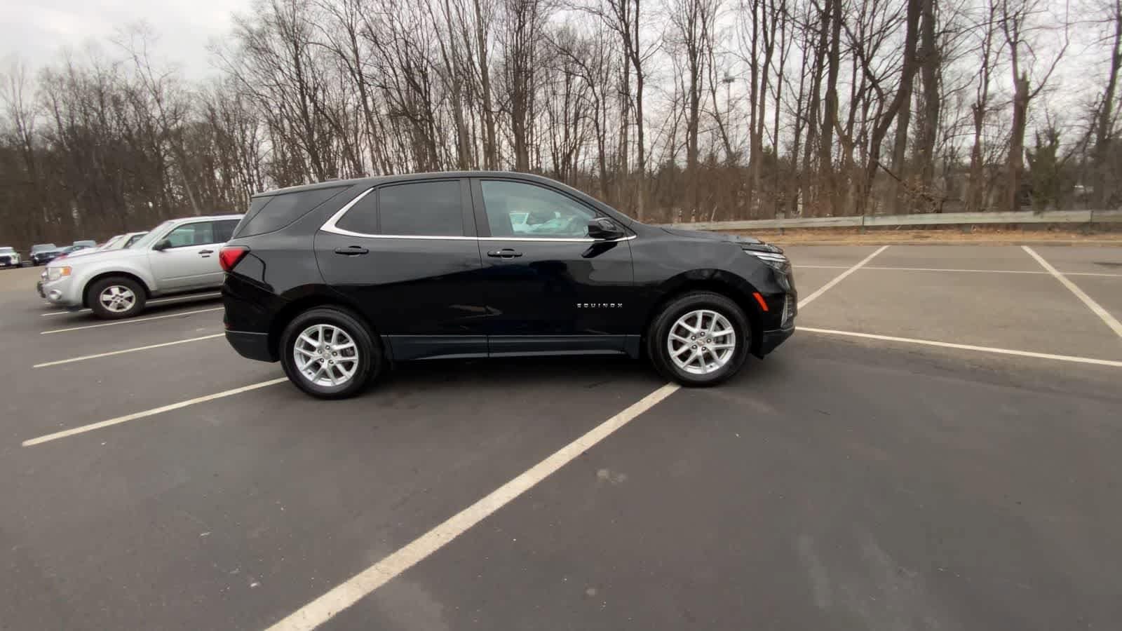 Thumbnail: 2022 Chevrolet Equinox - 14