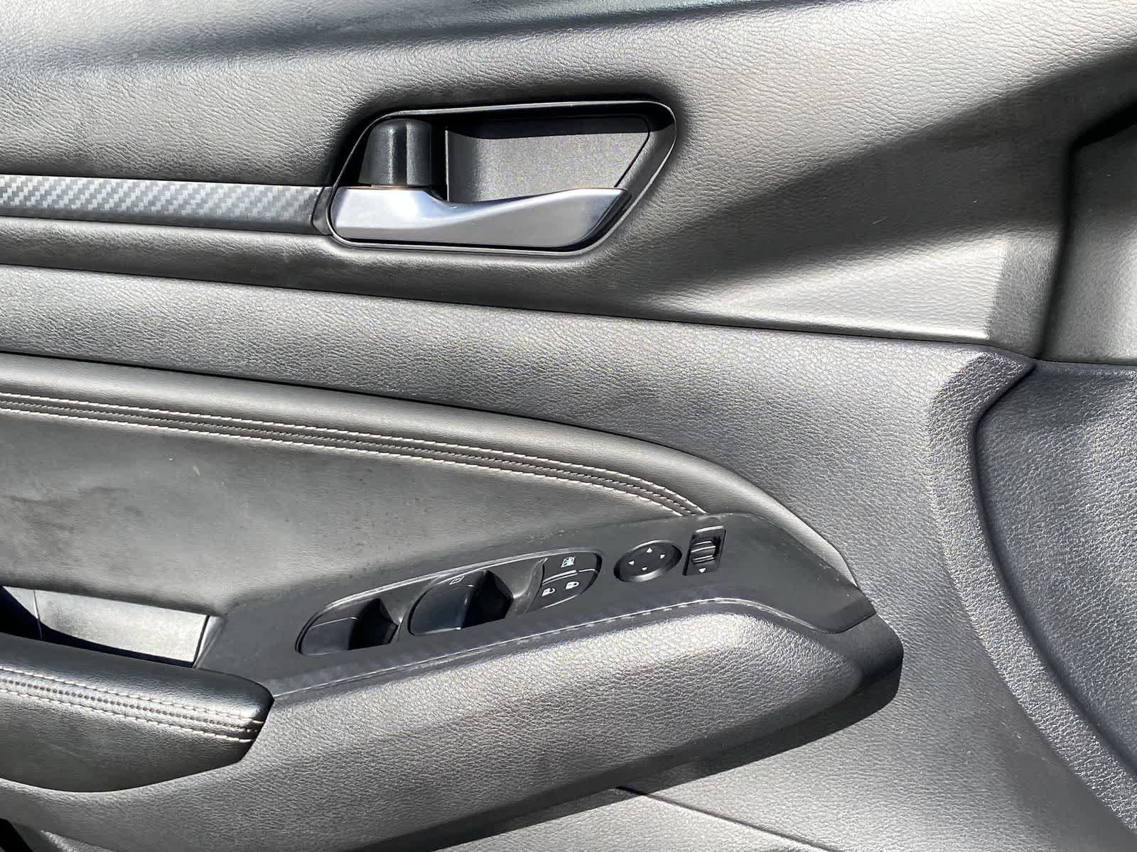 Thumbnail: 2019 Nissan Altima - 15