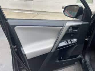 Thumbnail: 2016 Toyota RAV4 - 10