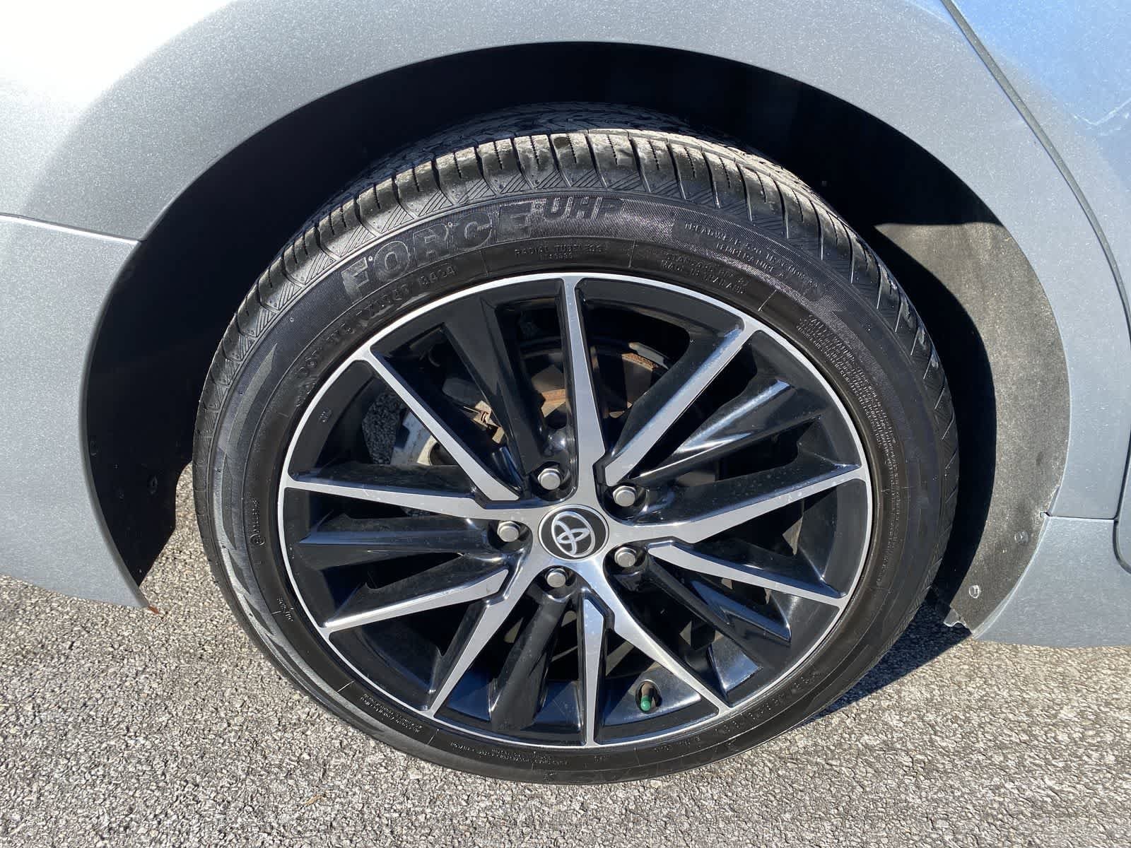 Thumbnail: 2023 Toyota Camry - 21