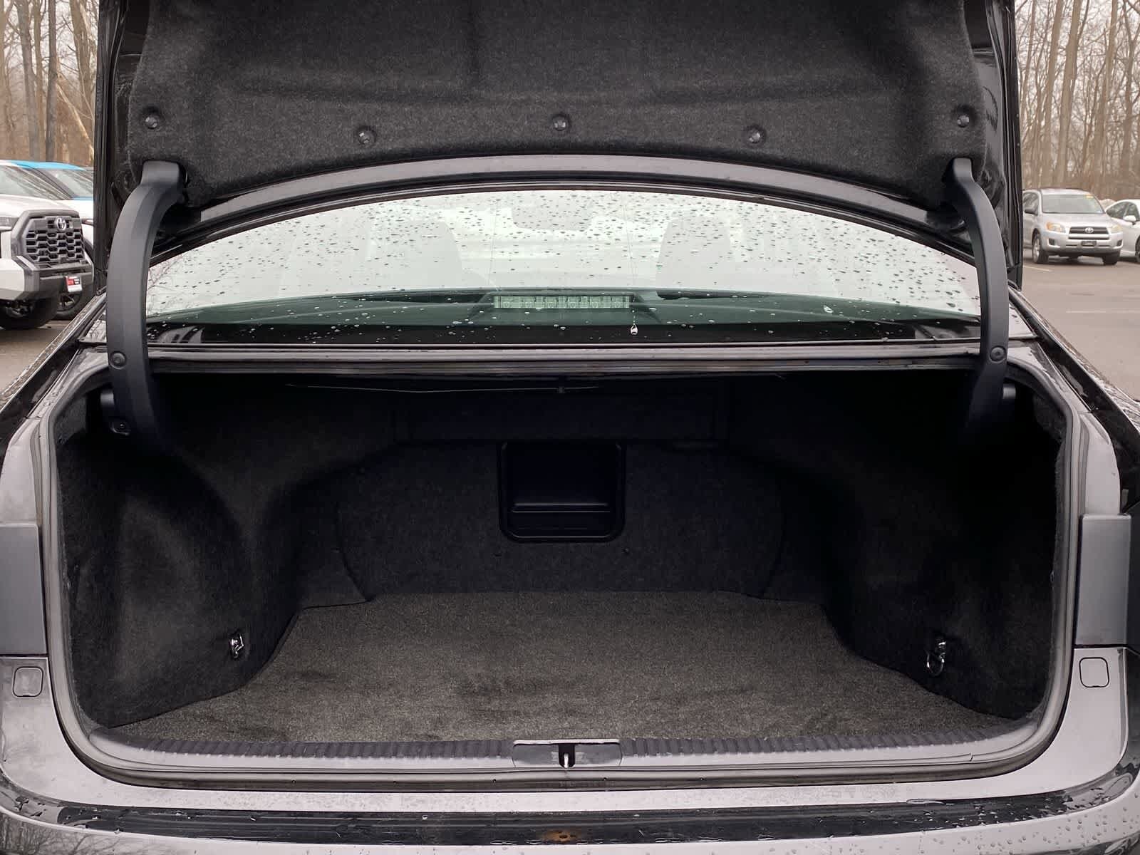 Thumbnail: 2018 Lexus ES - 13