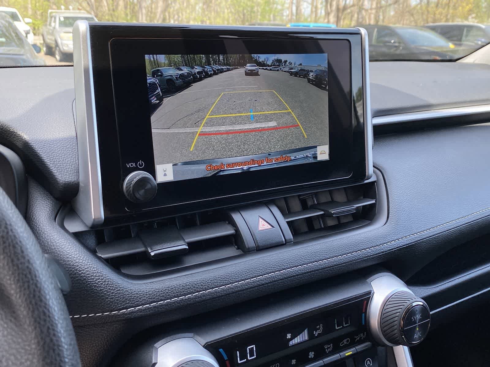 Thumbnail: 2025 Toyota RAV4 - 31