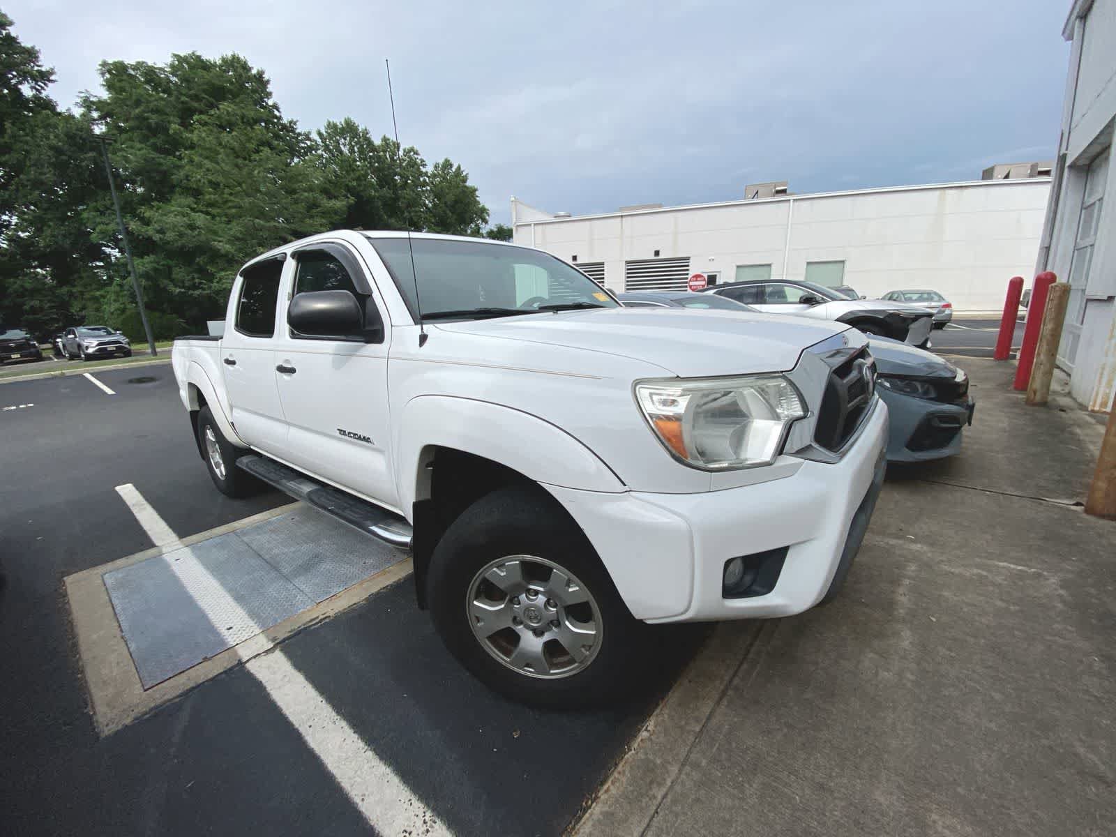 Thumbnail: 2013 Toyota Tacoma - 3