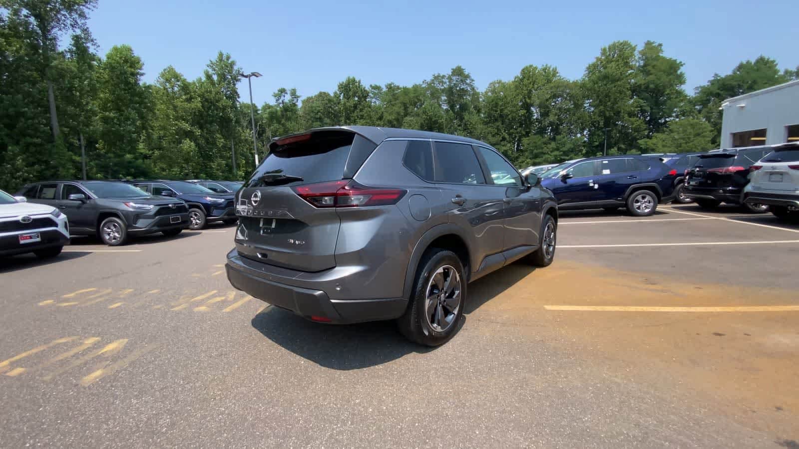 Thumbnail: 2024 Nissan Rogue - 8
