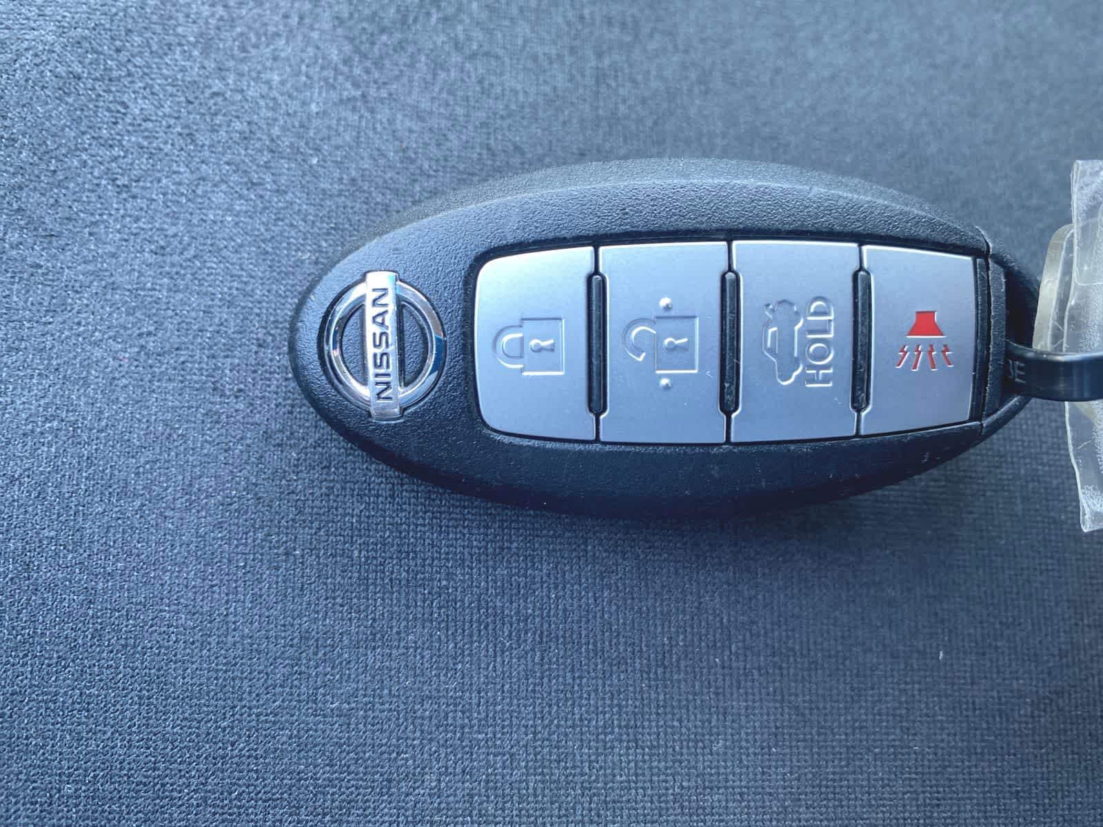 Thumbnail: 2015 Nissan Altima - 30