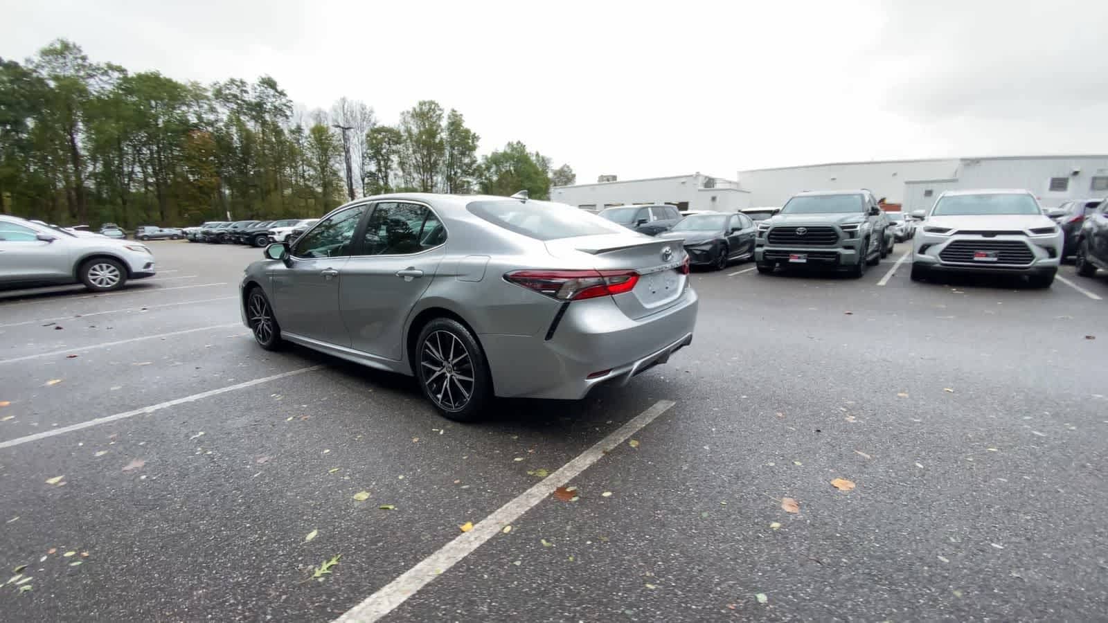 Thumbnail: 2024 Toyota Camry - 6
