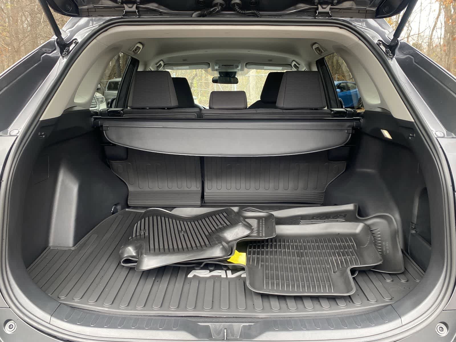 Thumbnail: 2025 Toyota RAV4 - 16