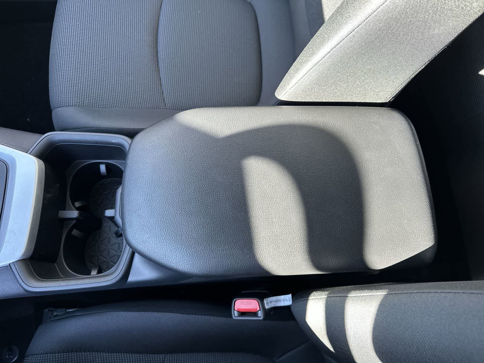 Thumbnail: 2025 Toyota RAV4 - 27