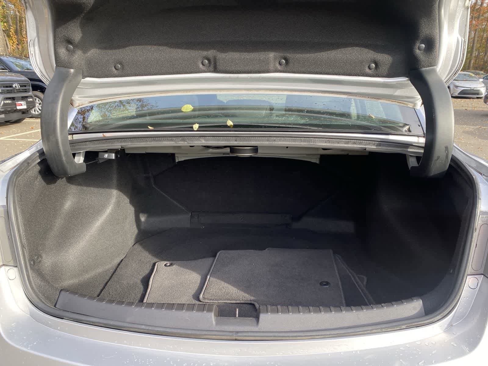 Thumbnail: 2013 Acura ILX - 17