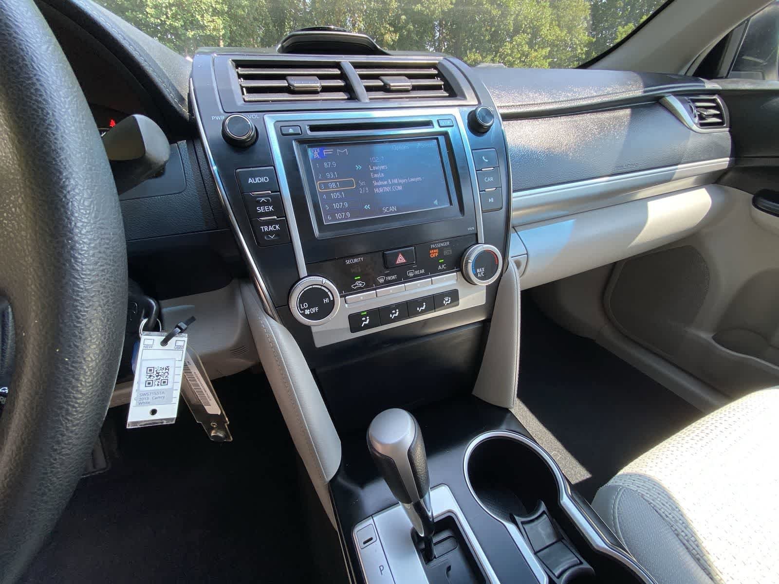 Thumbnail: 2013 Toyota Camry - 19