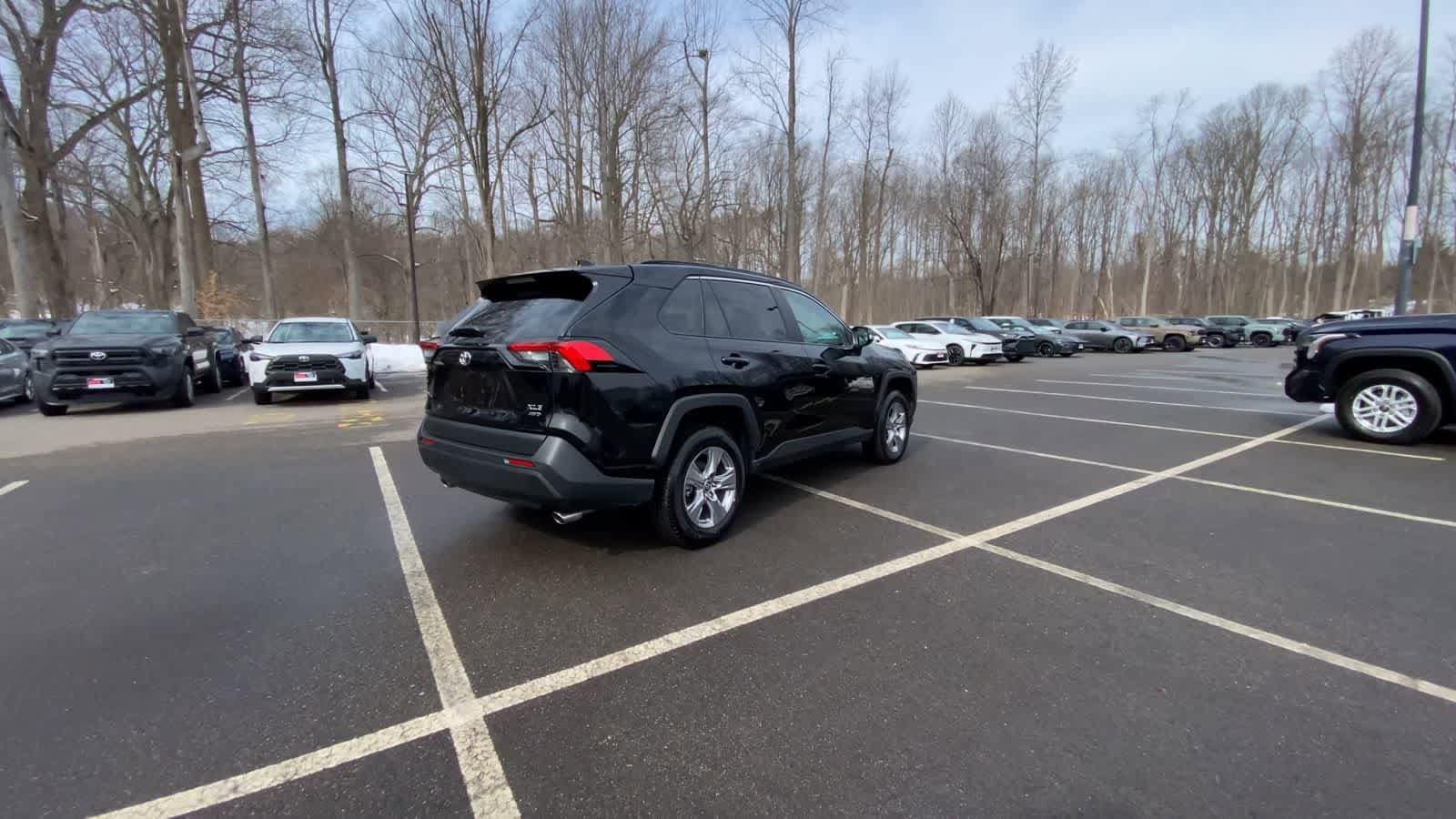 Thumbnail: 2025 Toyota RAV4 - 8