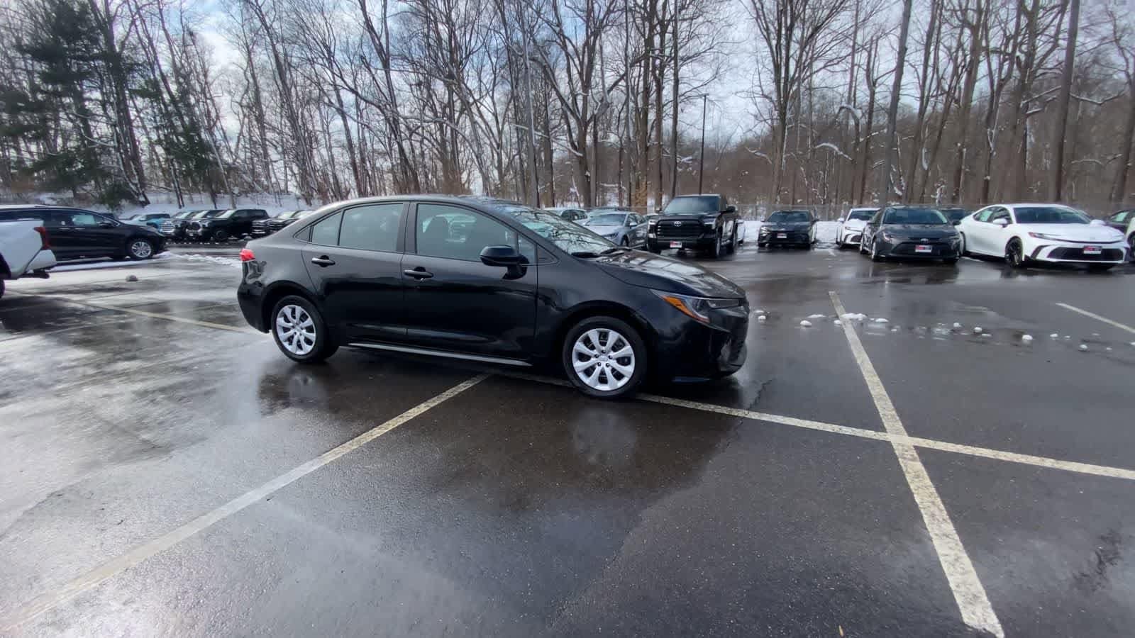 Thumbnail: 2025 Toyota Corolla - 3