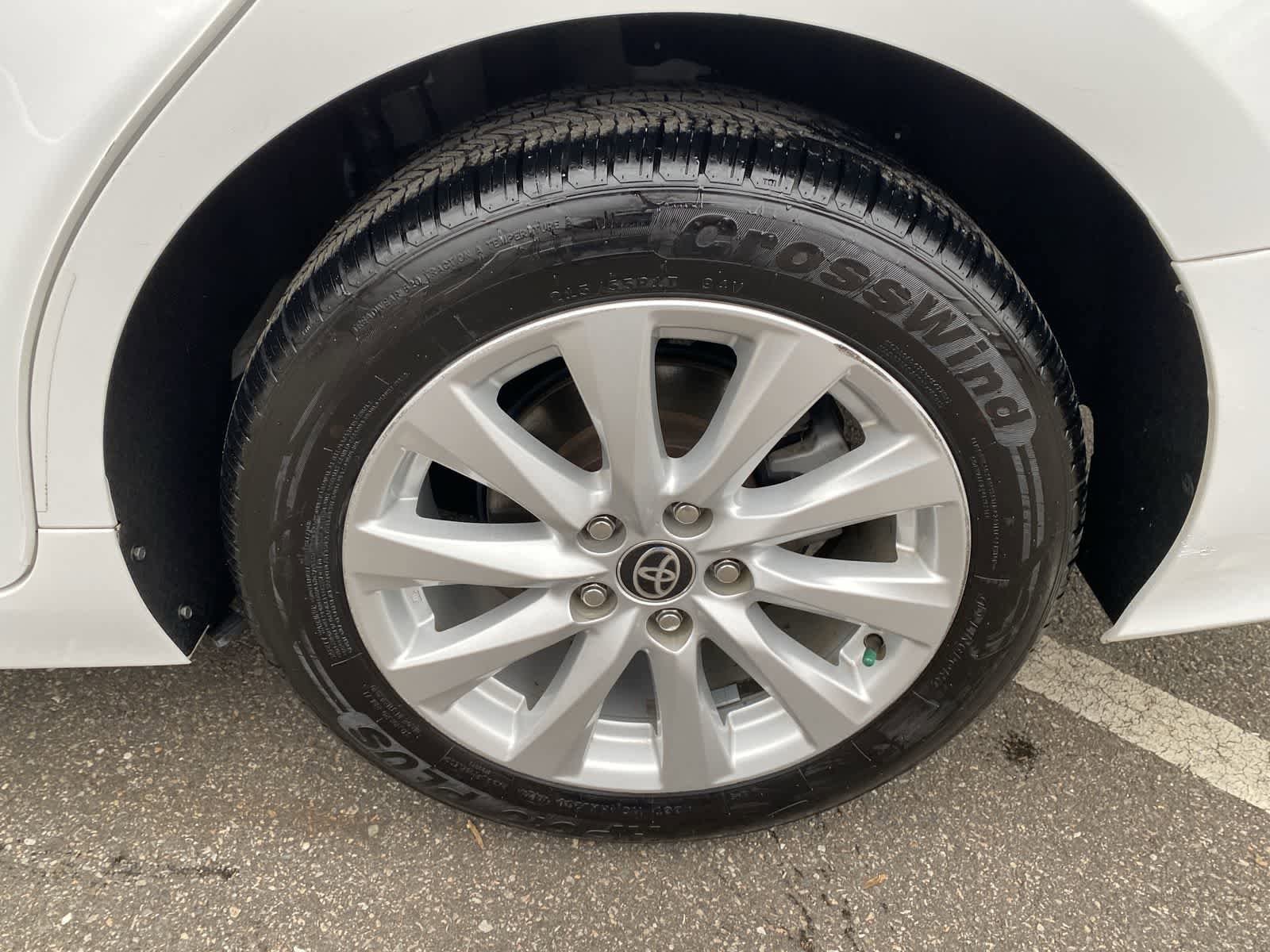 Thumbnail: 2020 Toyota Camry - 17