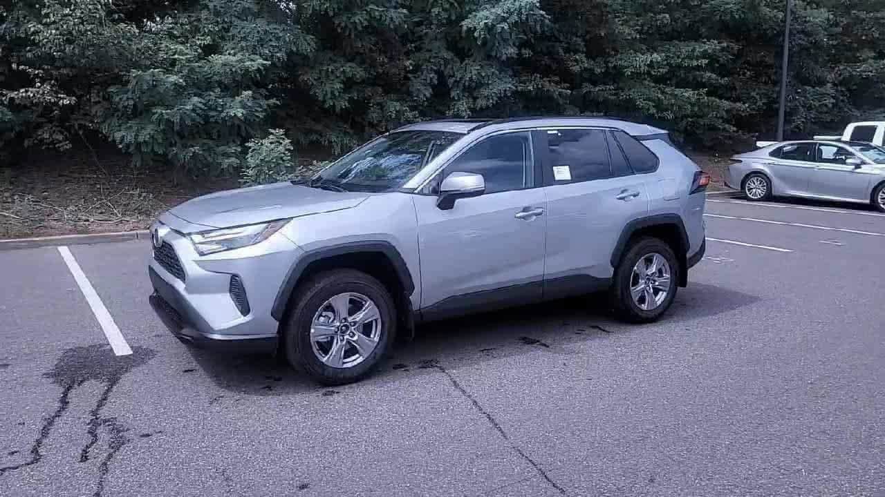 Thumbnail: 2025 Toyota RAV4 - 4