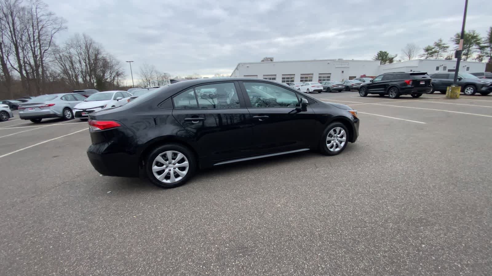 Thumbnail: 2025 Toyota Corolla - 5