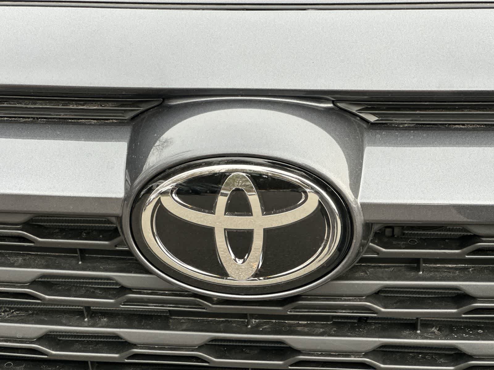 Thumbnail: 2025 Toyota RAV4 - 13