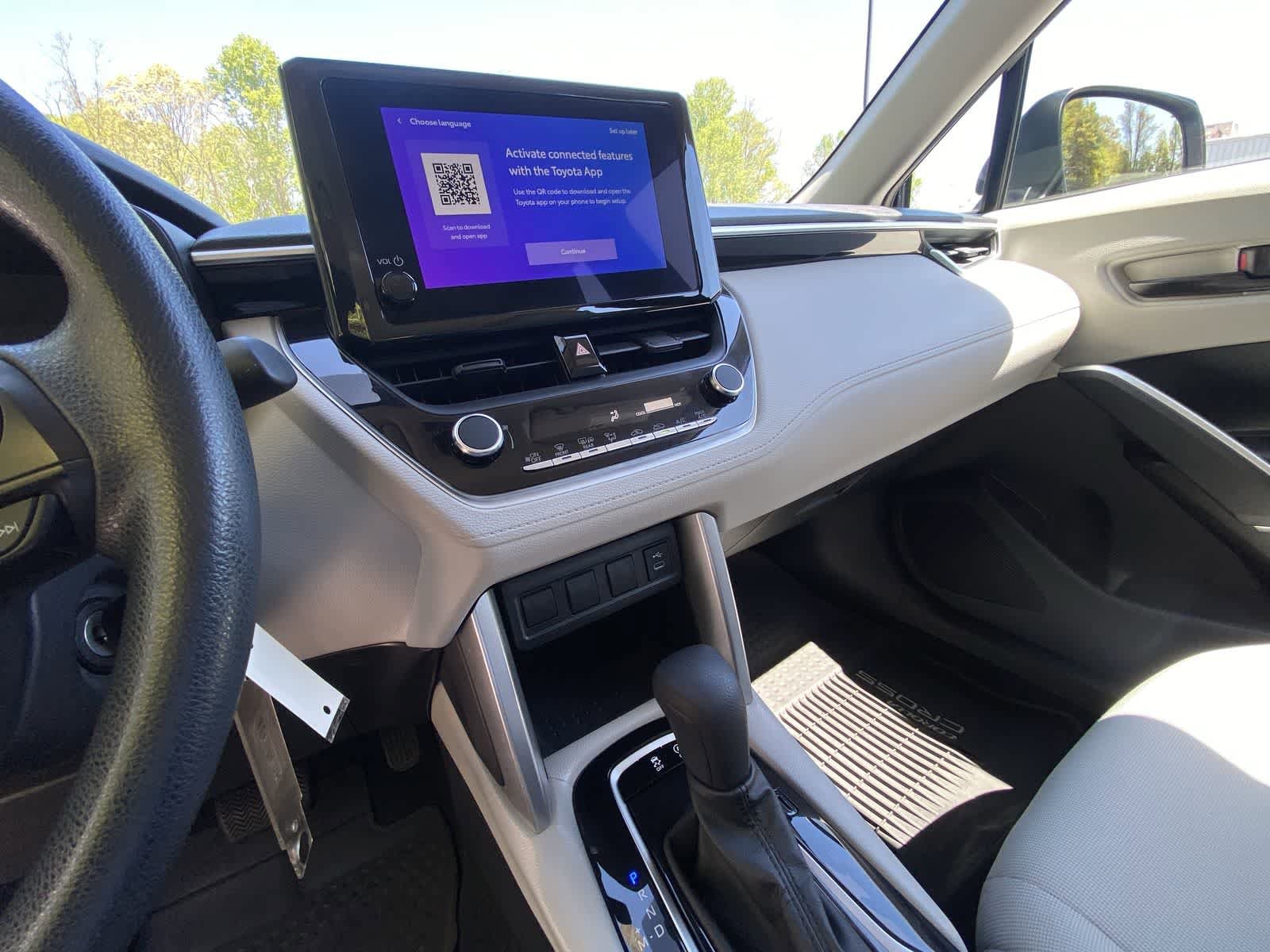 Thumbnail: 2023 Toyota Corolla Cross - 20