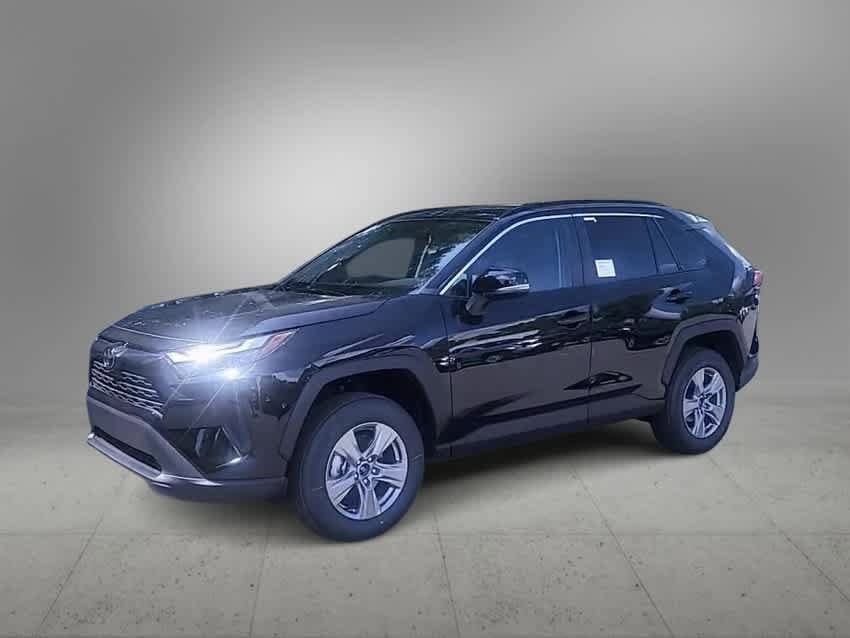2025 Toyota RAV4 XLE 4