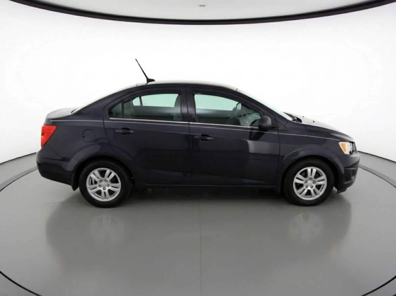 Thumbnail: 2013 Chevrolet Sonic - 9