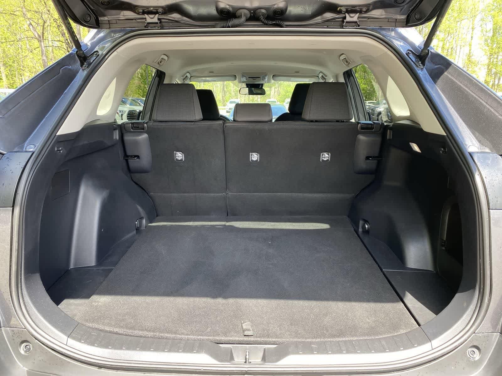 Thumbnail: 2025 Toyota RAV4 - 13