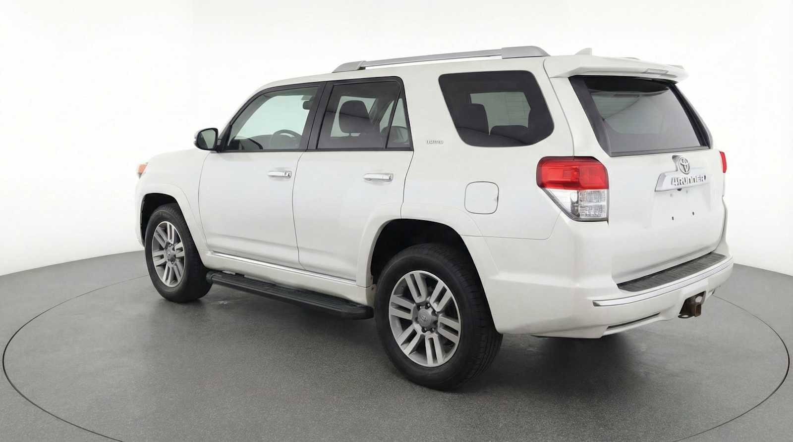 Thumbnail: 2010 Toyota 4Runner - 5