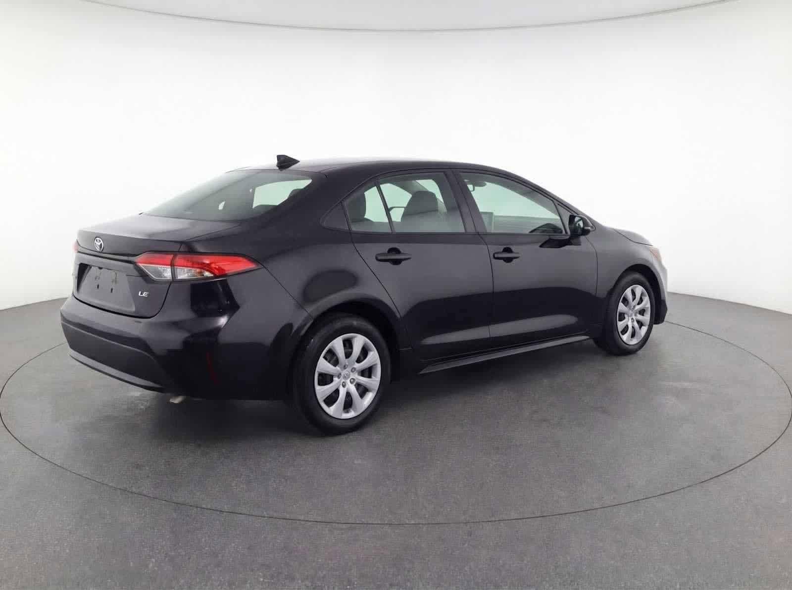 Thumbnail: 2025 Toyota Corolla - 9