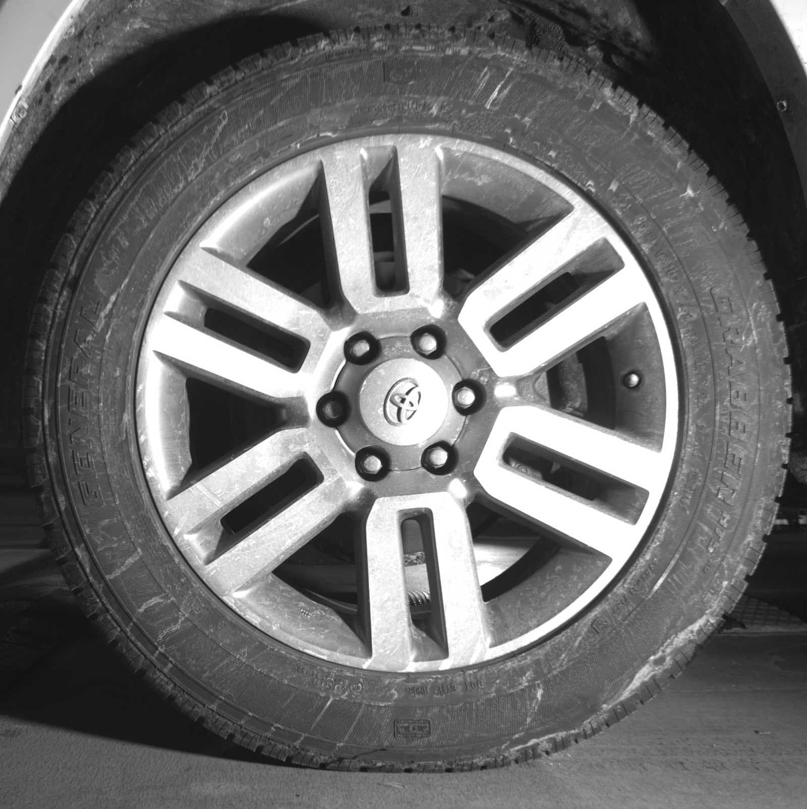 Thumbnail: 2010 Toyota 4Runner - 10