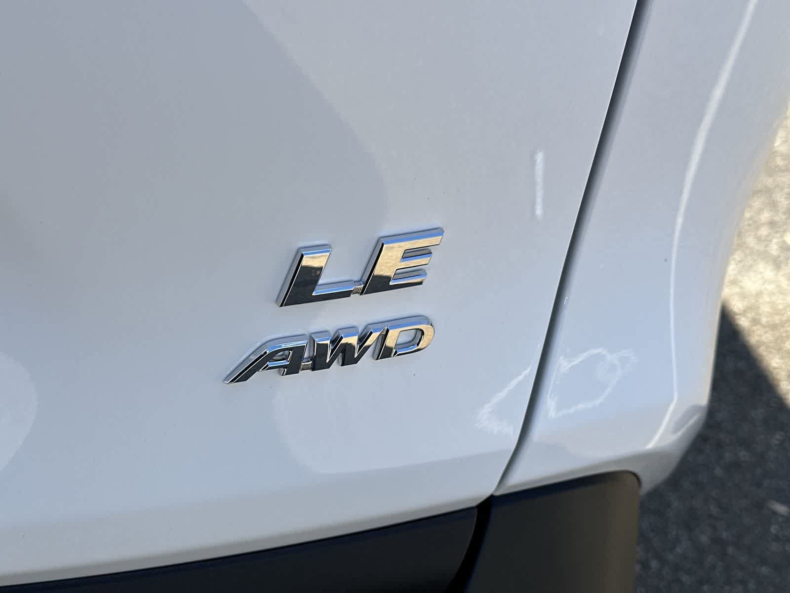 Thumbnail: 2025 Toyota RAV4 - 16