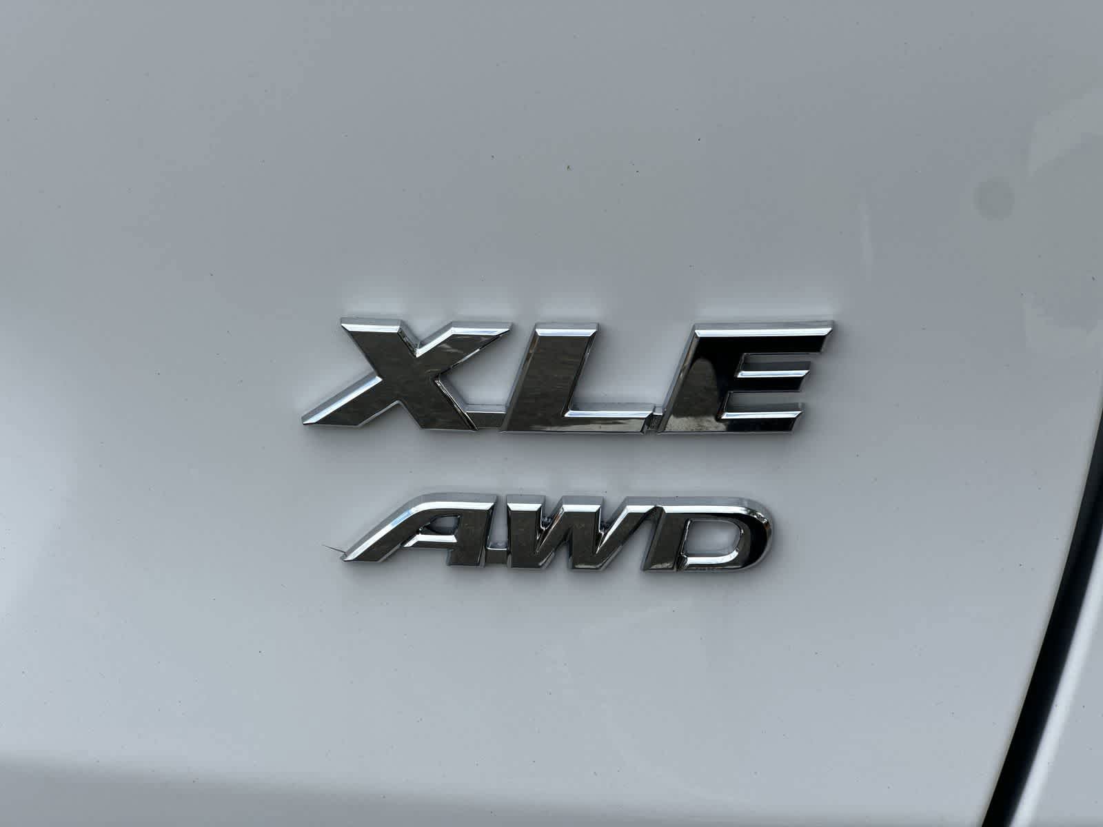 Thumbnail: 2025 Toyota RAV4 - 15