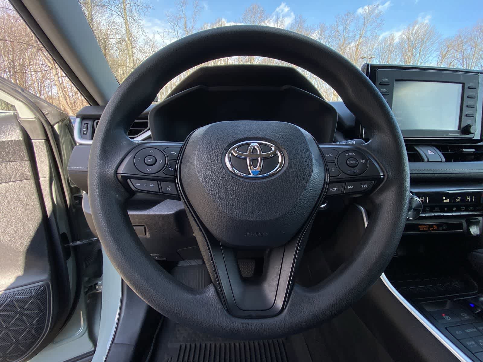 Thumbnail: 2021 Toyota RAV4 - 26